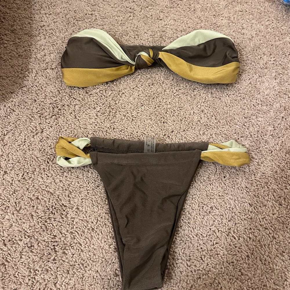 Bikini Bundle!! - image 2